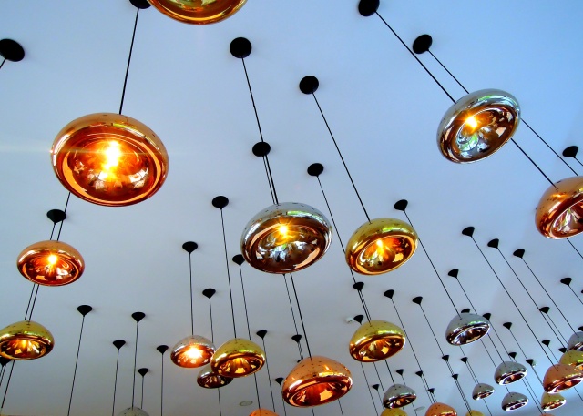  LUMINS