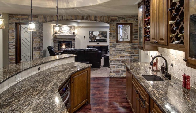 LUXURY STONE