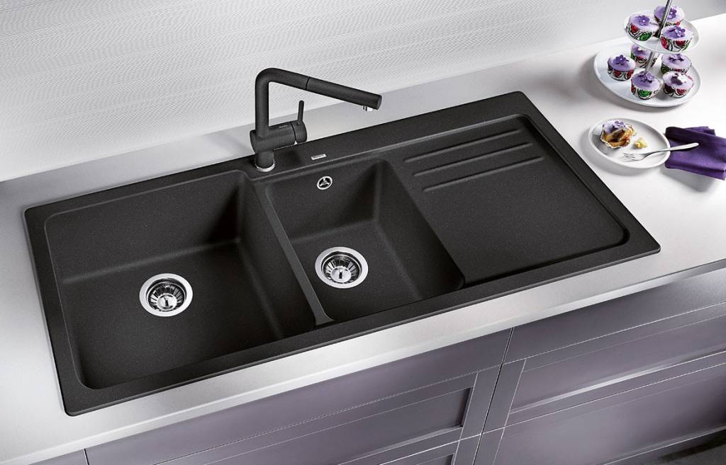 Мойка с двумя чашами